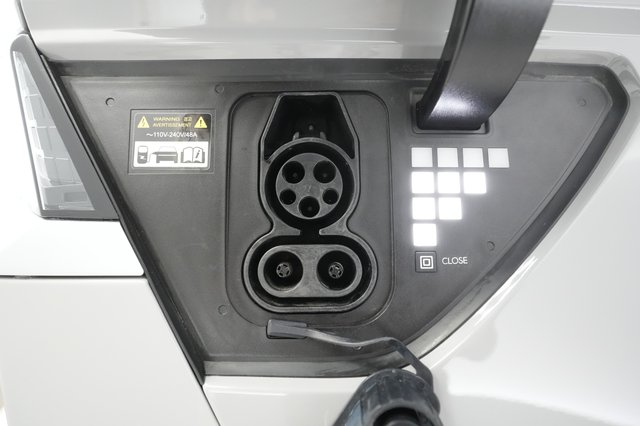 2022 Hyundai IONIQ 5 — photo 25 of 33