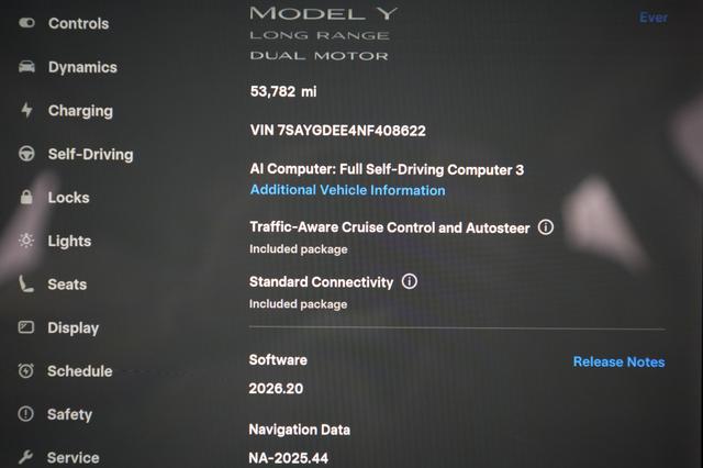 2022 Tesla Model Y — photo 5 of 28