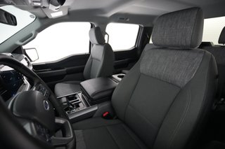 2023 Ford F-150 Lightning — photo 3 of 18