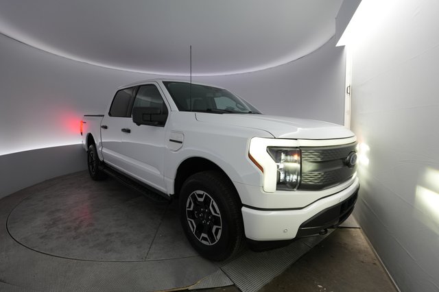 2023 Ford F-150 Lightning — VIN 1FTVW1EL2PWG11166