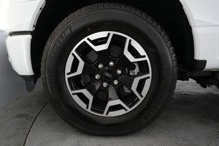 2023 Ford F-150 Lightning — photo 9 of 18