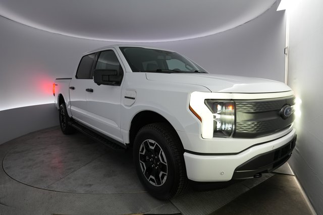 2023 Ford F-150 Lightning — VIN 1FTVW1EL8PWG11172
