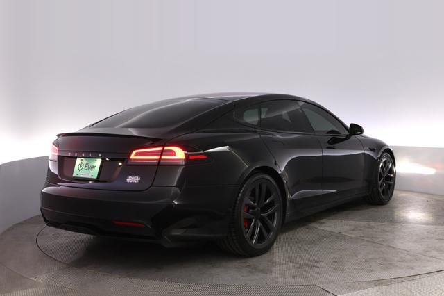 2023 Tesla Model S — photo 2 of 22