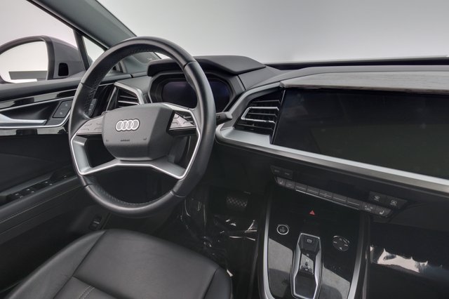 2023 Audi Q4 e-tron — photo 20 of 23