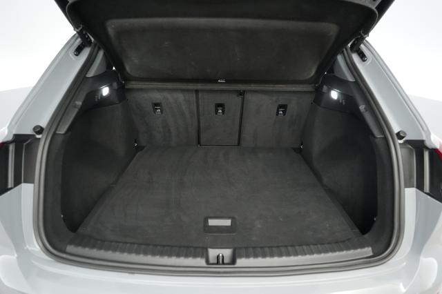 2023 Audi Q4 e-tron — photo 6 of 23