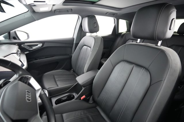 2023 Audi Q4 e-tron — photo 3 of 23