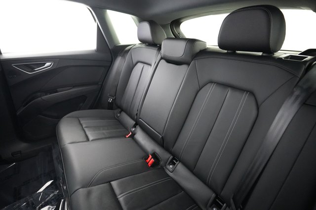 2023 Audi Q4 e-tron — photo 19 of 23