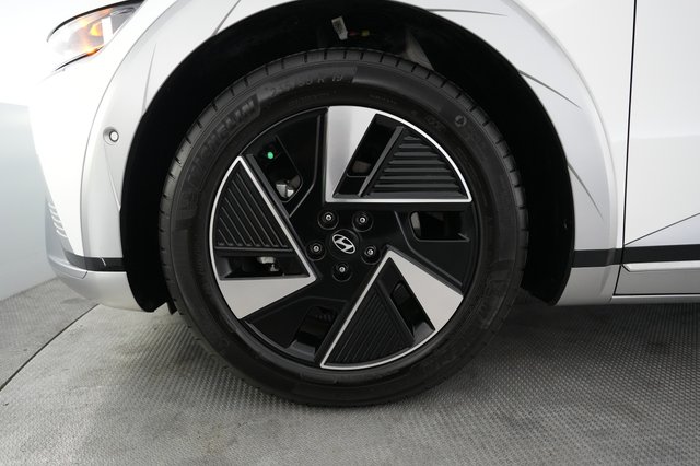 2026 Hyundai IONIQ 5 — photo 15 of 21