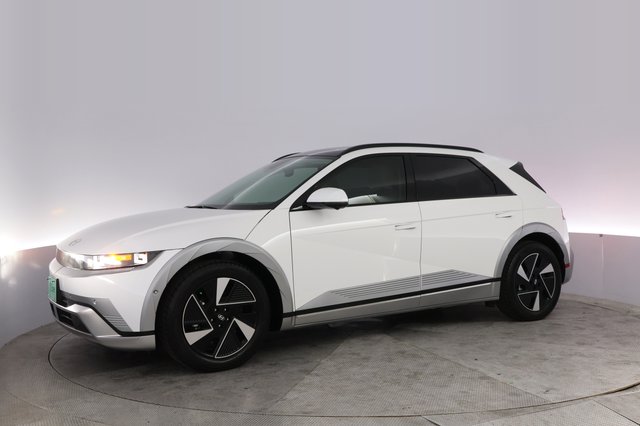 2026 Hyundai IONIQ 5 — photo 14 of 21