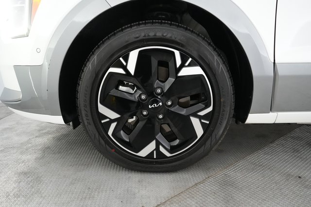 2024 Kia Niro EV — photo 15 of 22