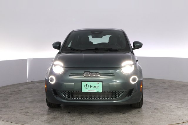 2025 Fiat 500e — photo 9 of 24