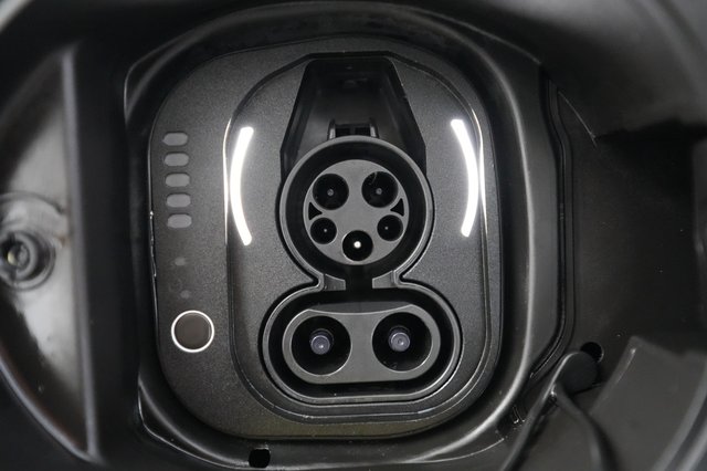 2025 Fiat 500e — photo 8 of 24