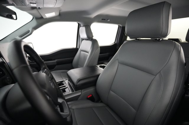 2025 Ford F-150 Lightning — photo 3 of 15