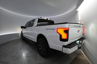 2025 Ford F-150 Lightning — photo 2 of 15