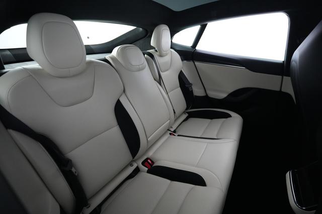 2026 Tesla Model S — photo 4 of 22