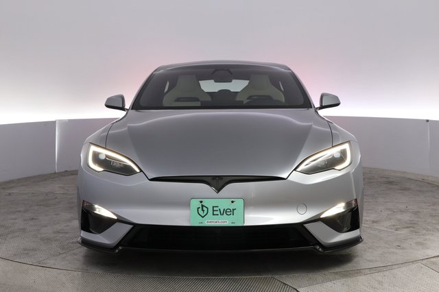 2026 Tesla Model S — photo 9 of 22