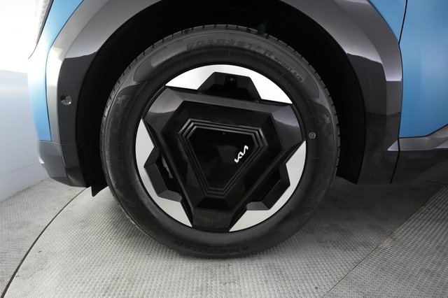 2024 Kia EV9 — photo 15 of 24