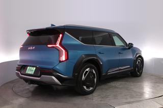 2024 Kia EV9 — photo 2 of 24