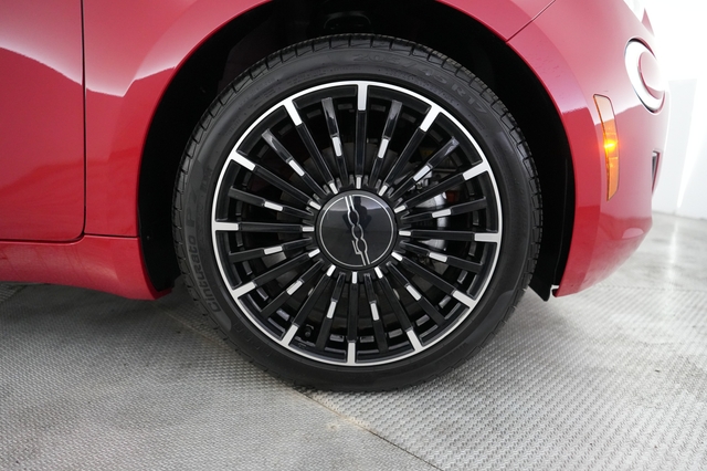 2024 Fiat 500e