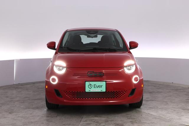 2024 Fiat 500e — photo 9 of 23