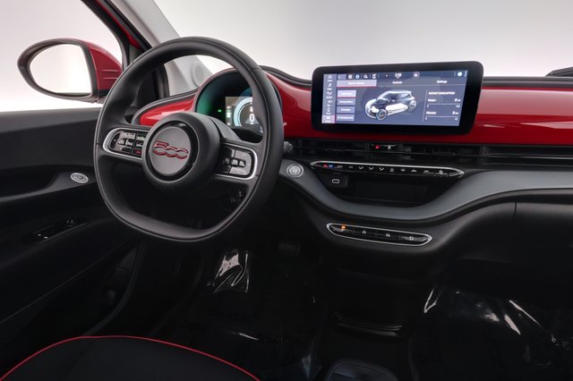 2024 Fiat 500e — photo 20 of 23