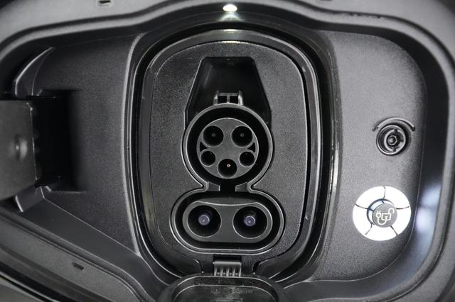2025 Ford Mustang Mach-E — photo 8 of 24