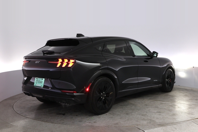 2025 Ford Mustang Mach-E