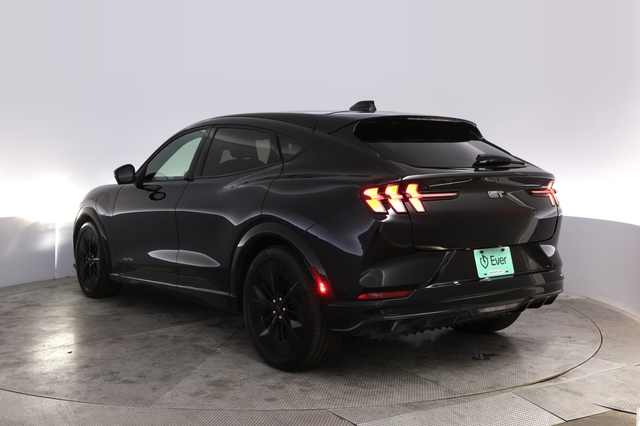 2025 Ford Mustang Mach-E
