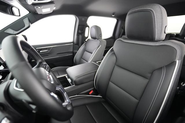 2026 GMC Sierra EV — photo 3 of 19