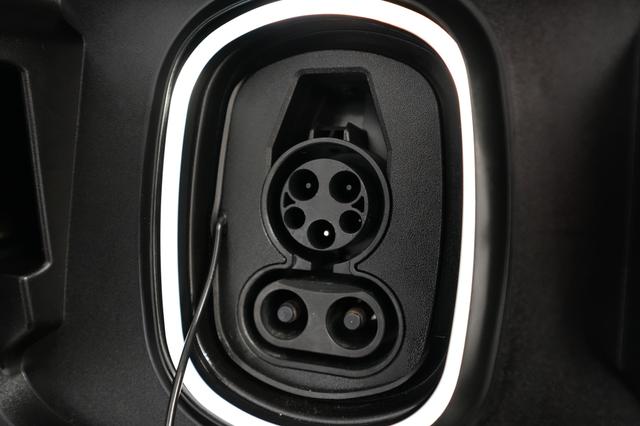 2026 GMC Sierra EV — photo 8 of 19