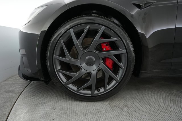2026 Tesla Model S — photo 15 of 21