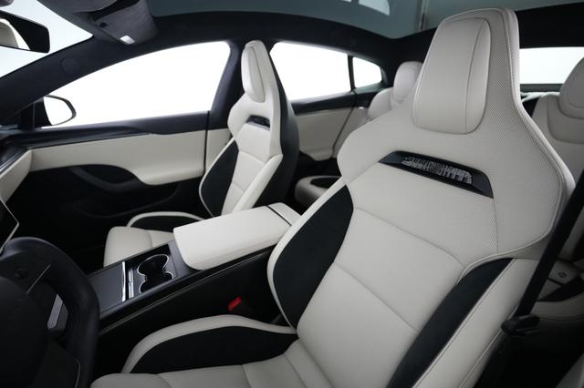 2026 Tesla Model S — photo 3 of 21