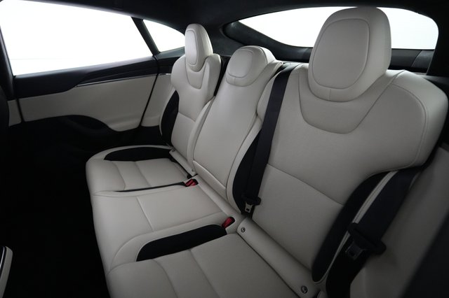 2026 Tesla Model S — photo 19 of 21
