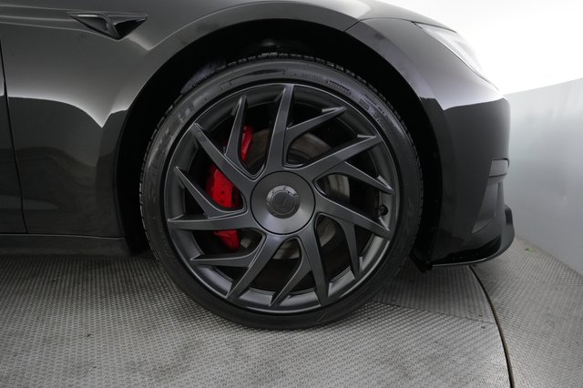 2026 Tesla Model S — photo 16 of 21