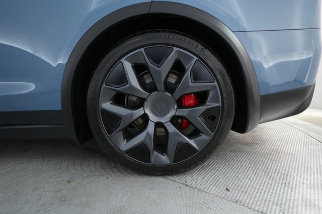 2026 Tesla Model X — photo 15 of 23