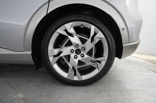 2023 Genesis GV60 — photo 7 of 25