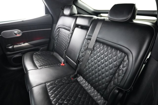 2023 Genesis GV60 — photo 19 of 25