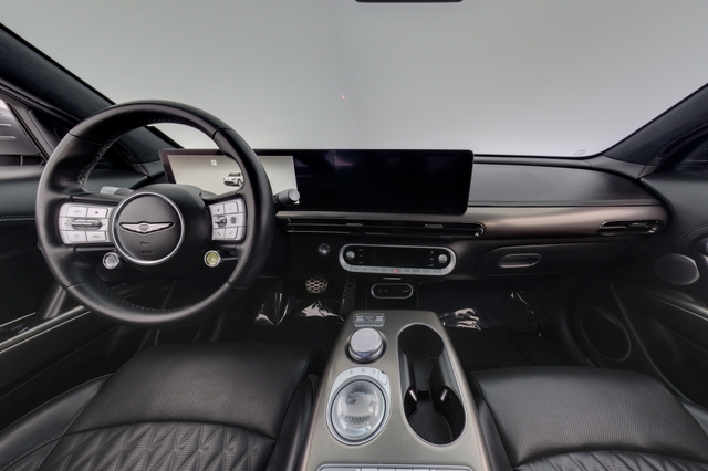 2023 Genesis GV60