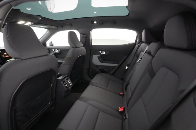 2021 Polestar 2 — photo 18 of 23