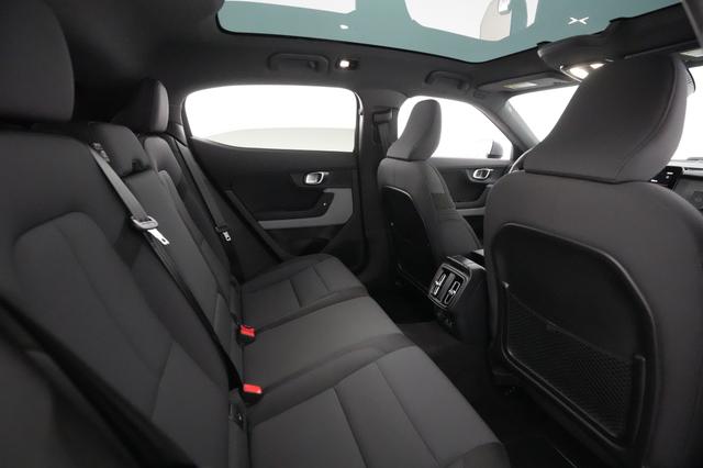 2021 Polestar 2 — photo 4 of 23