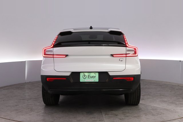 2023 Volvo C40 Recharge — photo 12 of 21
