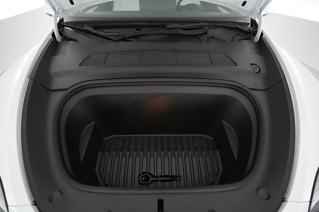 2023 Tesla Model Y — photo 23 of 24