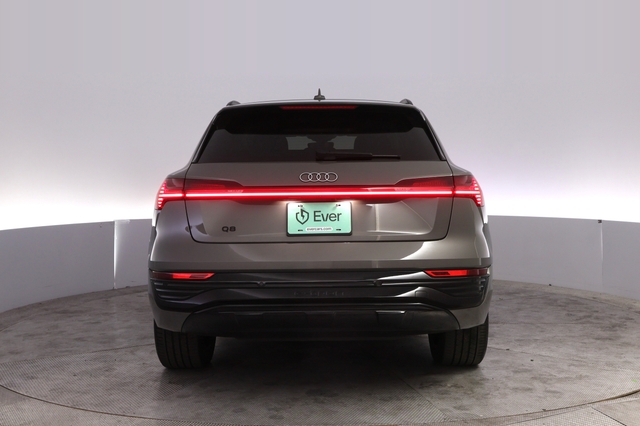 2024 Audi Q8 e-tron
