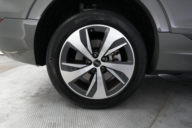 2024 Audi Q8 e-tron — photo 17 of 21