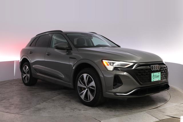 2024 Audi Q8 e-tron — photo 10 of 21