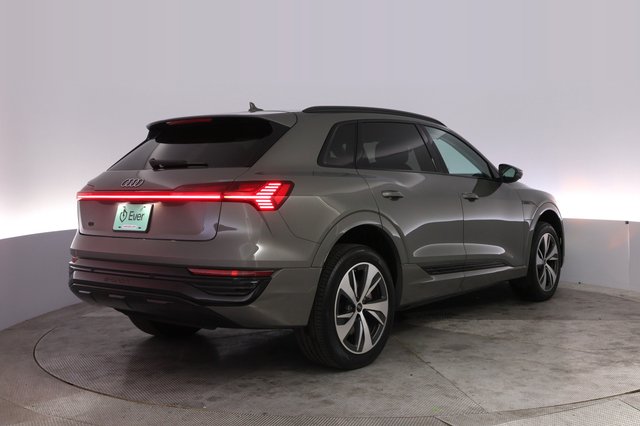 2024 Audi Q8 e-tron — photo 2 of 21