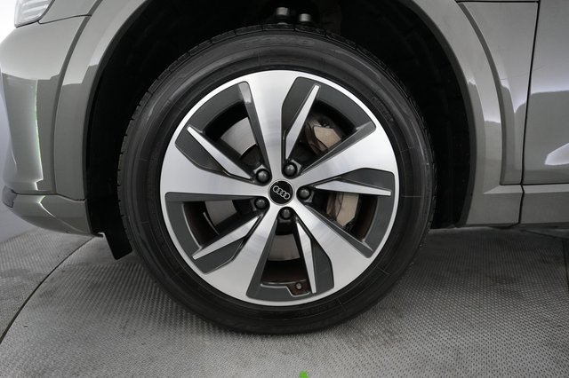 2024 Audi Q8 e-tron — photo 15 of 21