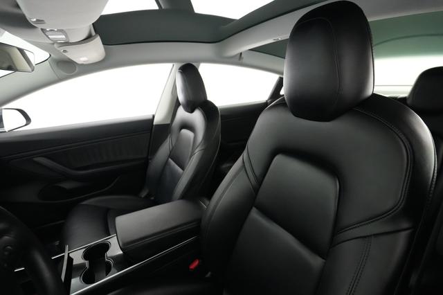 2018 Tesla Model 3 — photo 3 of 21