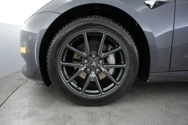 2018 Tesla Model 3 — photo 15 of 21