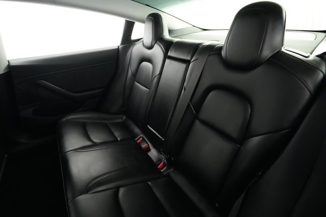 2018 Tesla Model 3 — photo 19 of 21